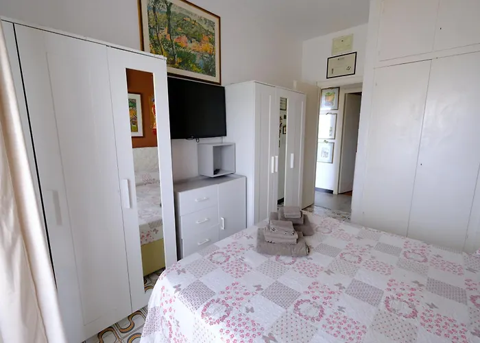 La Casa Di Sole By Portofinovacanze Lägenhet Rapallo